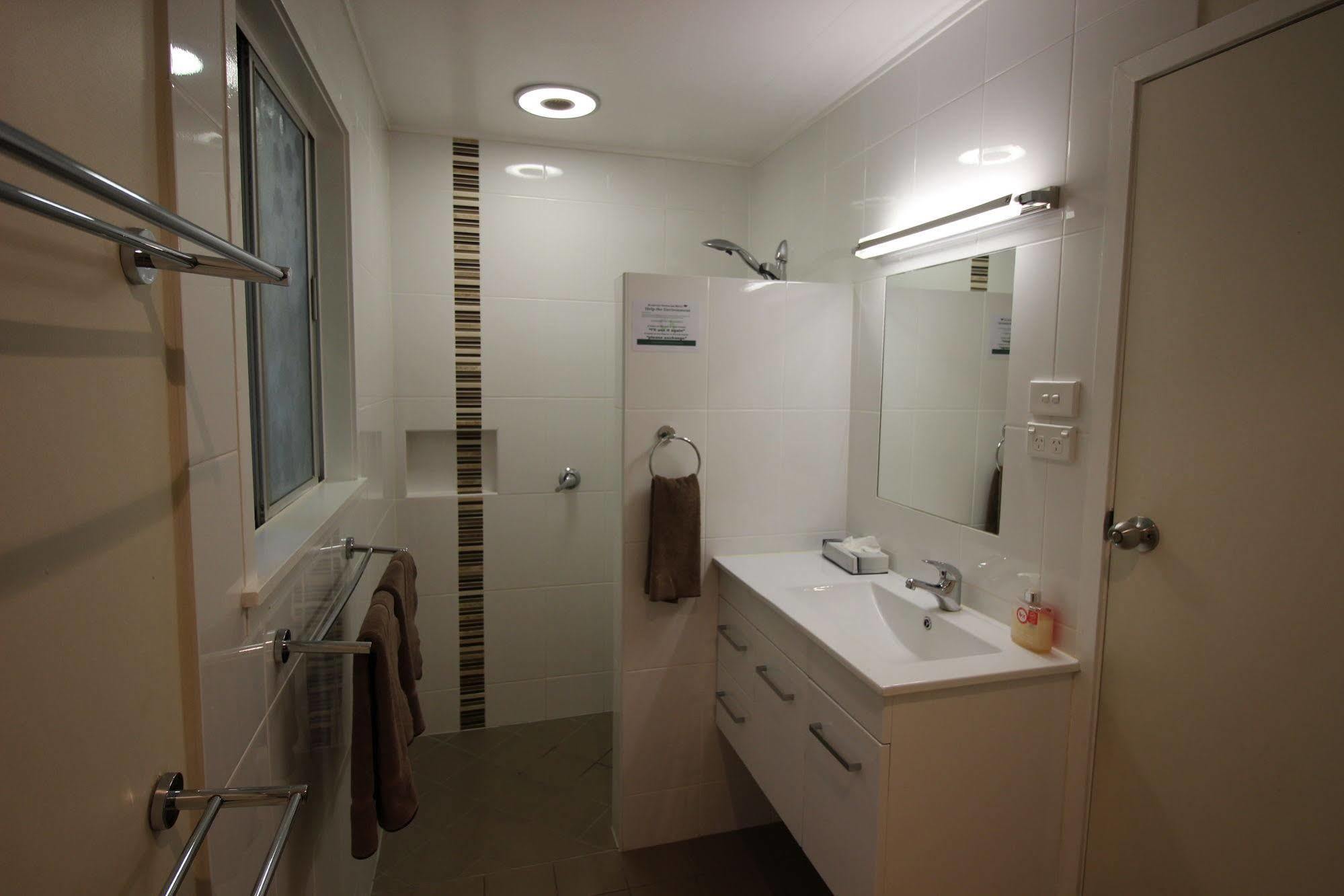 Atherton Hinterland Motel Extérieur photo