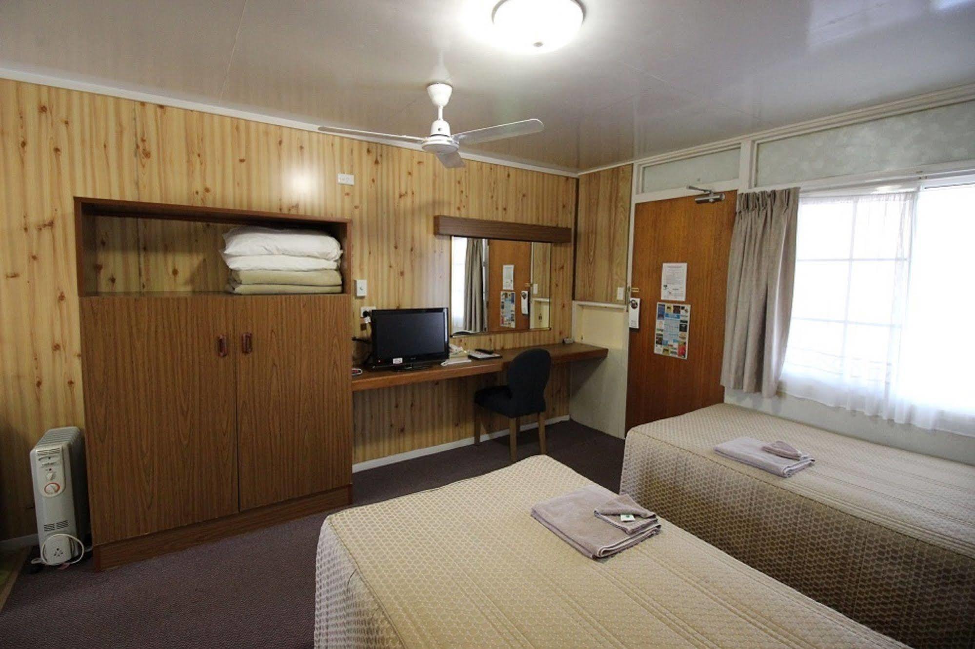 Atherton Hinterland Motel Extérieur photo