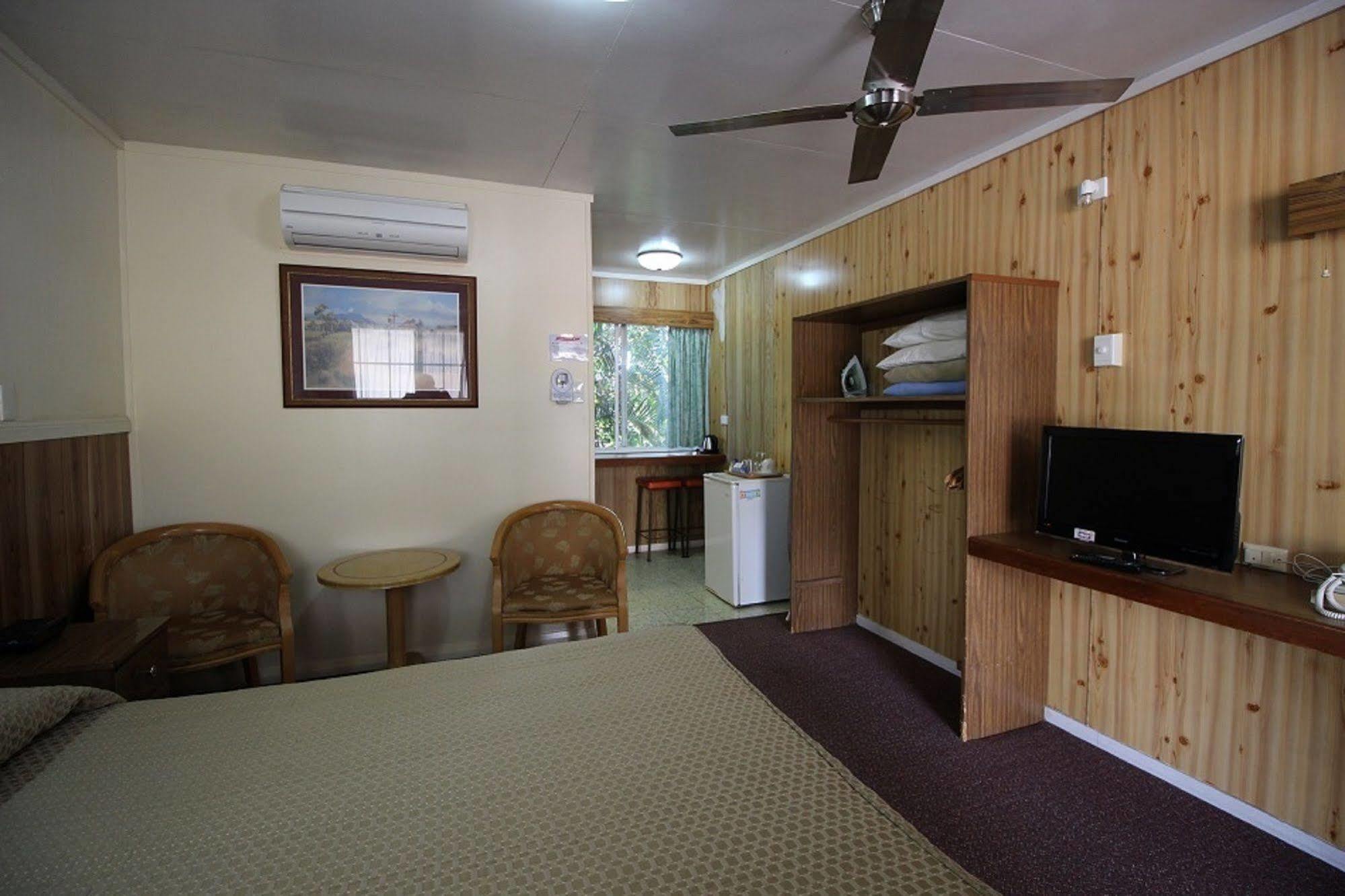 Atherton Hinterland Motel Extérieur photo
